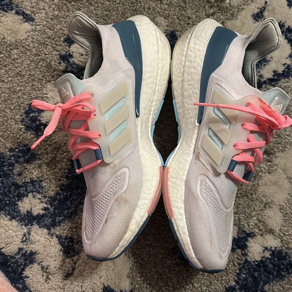 Adidas Women’s Size 11